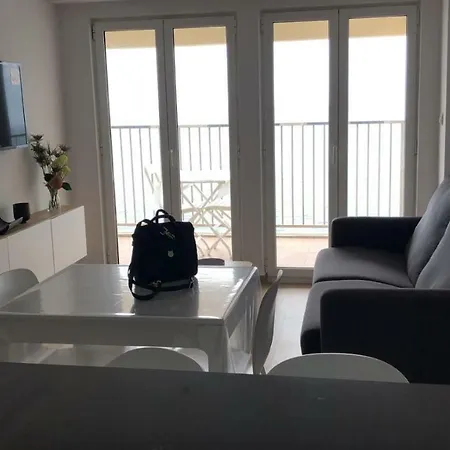 En Primera Linia Vistas Al Mar