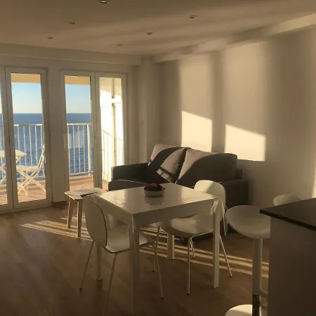 En Primera Linia Vistas Al Mar