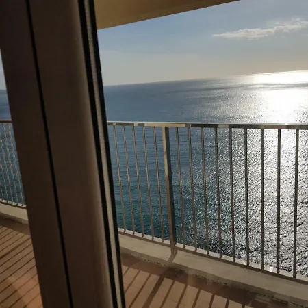 En Primera Linia Vistas Al Mar דירה *