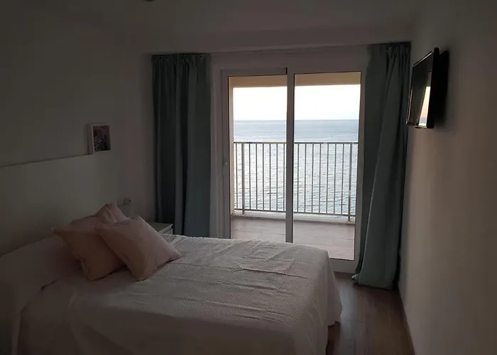 Daire En Primera Linia Vistas Al Mar