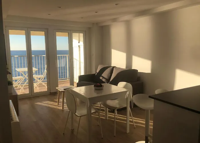 En Primera Linia Vistas Al Mar